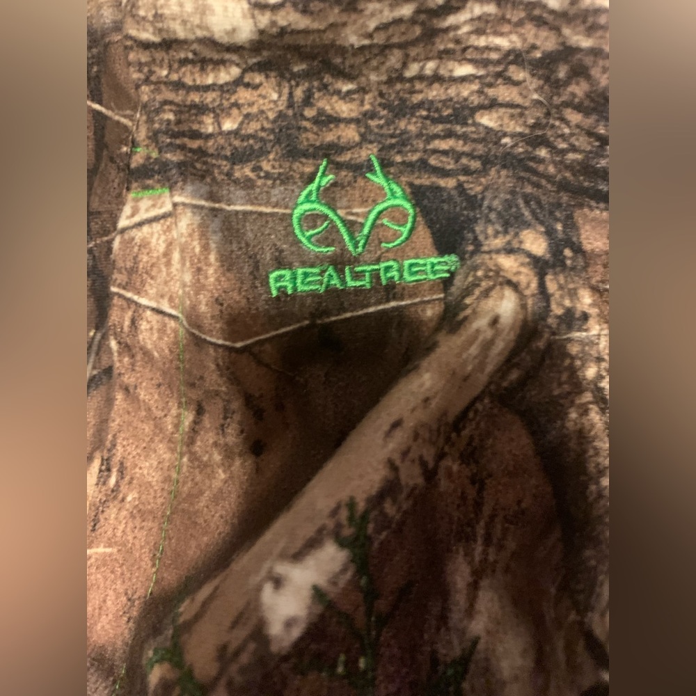 Real tree camp jacket with hoodie